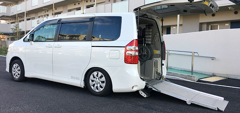 サイドリフトアップシートタイプ